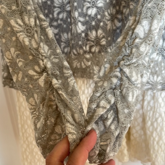 NWOT A’Reve Lace Sweater (M)💞 - Picture 3 of 8